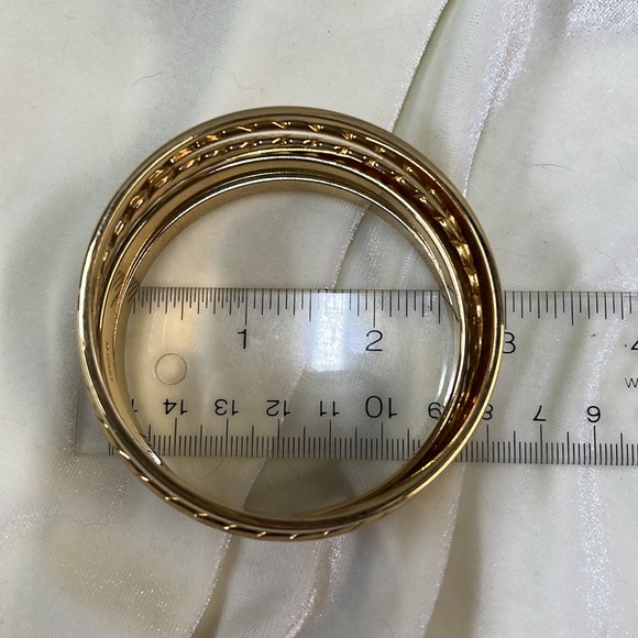 Monet vntg gold tone bracelets. 4 with smooth and etched finishes. Pre owned. - Picture 5 of 5